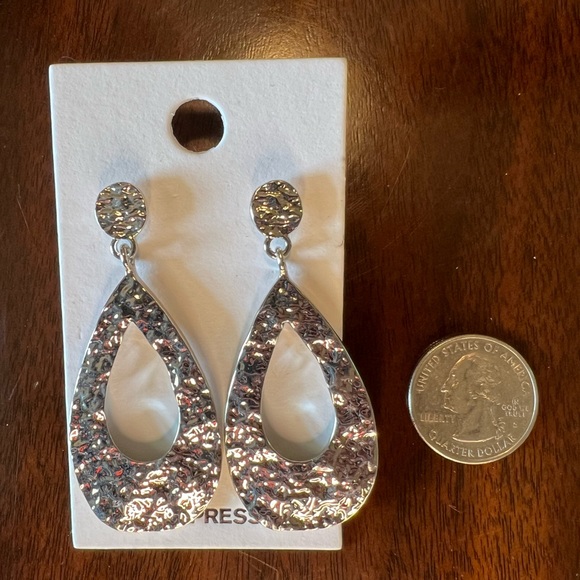 NWOT Express Dangle Stud Earrings - Picture 5 of 5